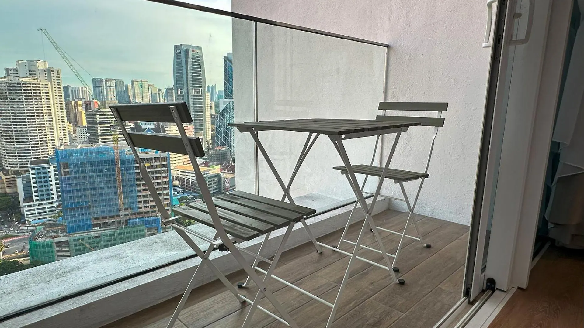 Apartamento Kl Tower View Luxury Cozy& Spacious Suite 4-5 Pax Kuala Lumpur Malasia